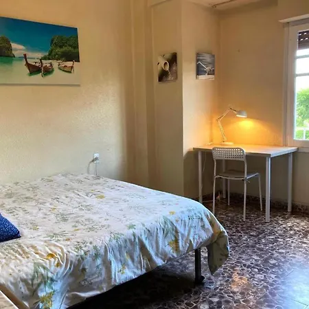 Mediterraneo Shared Flat 7min Arenas Rent 10 Days Apartment Valencia